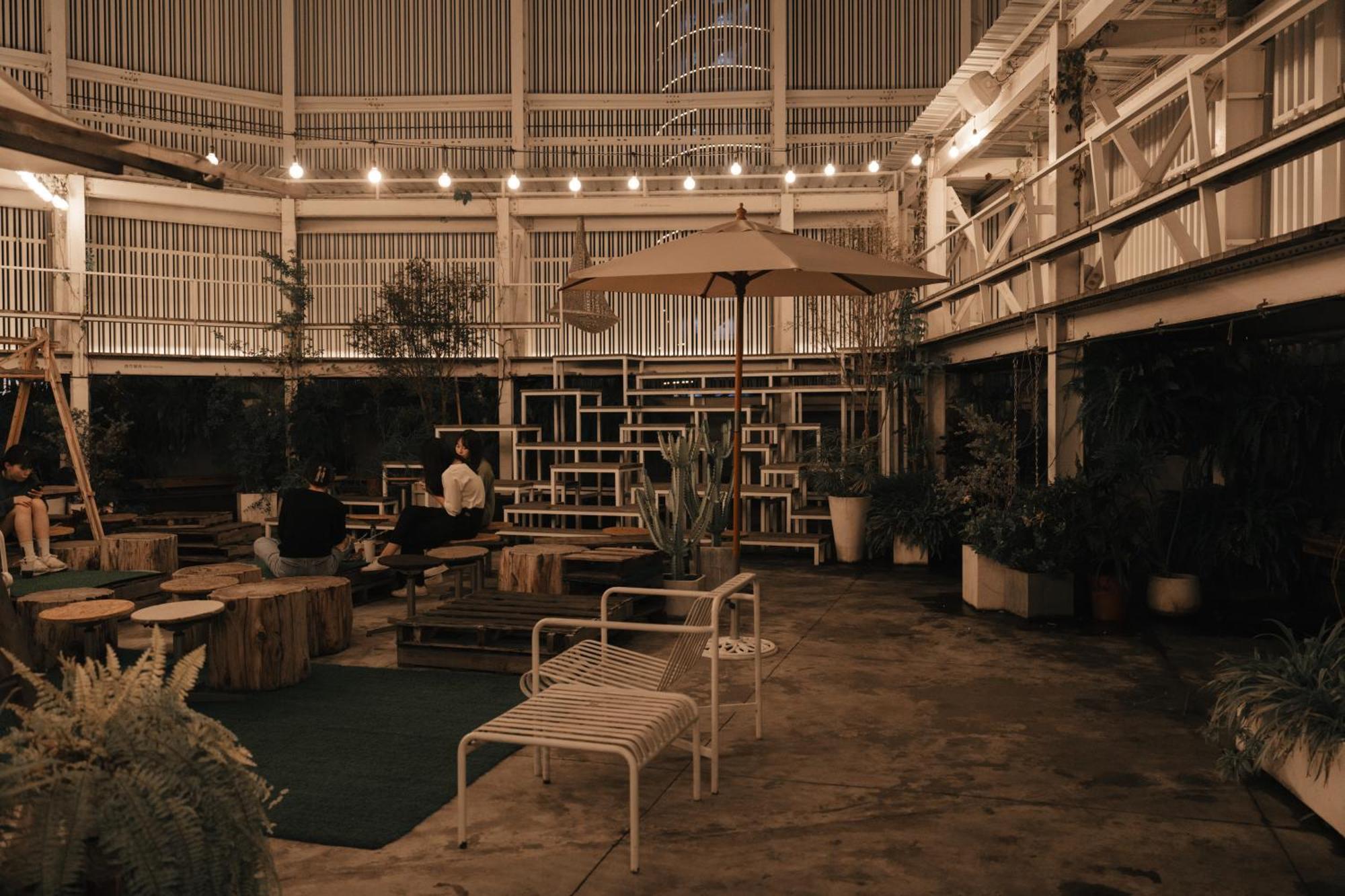 Norden Ruder Hostel Taichung Esterno foto